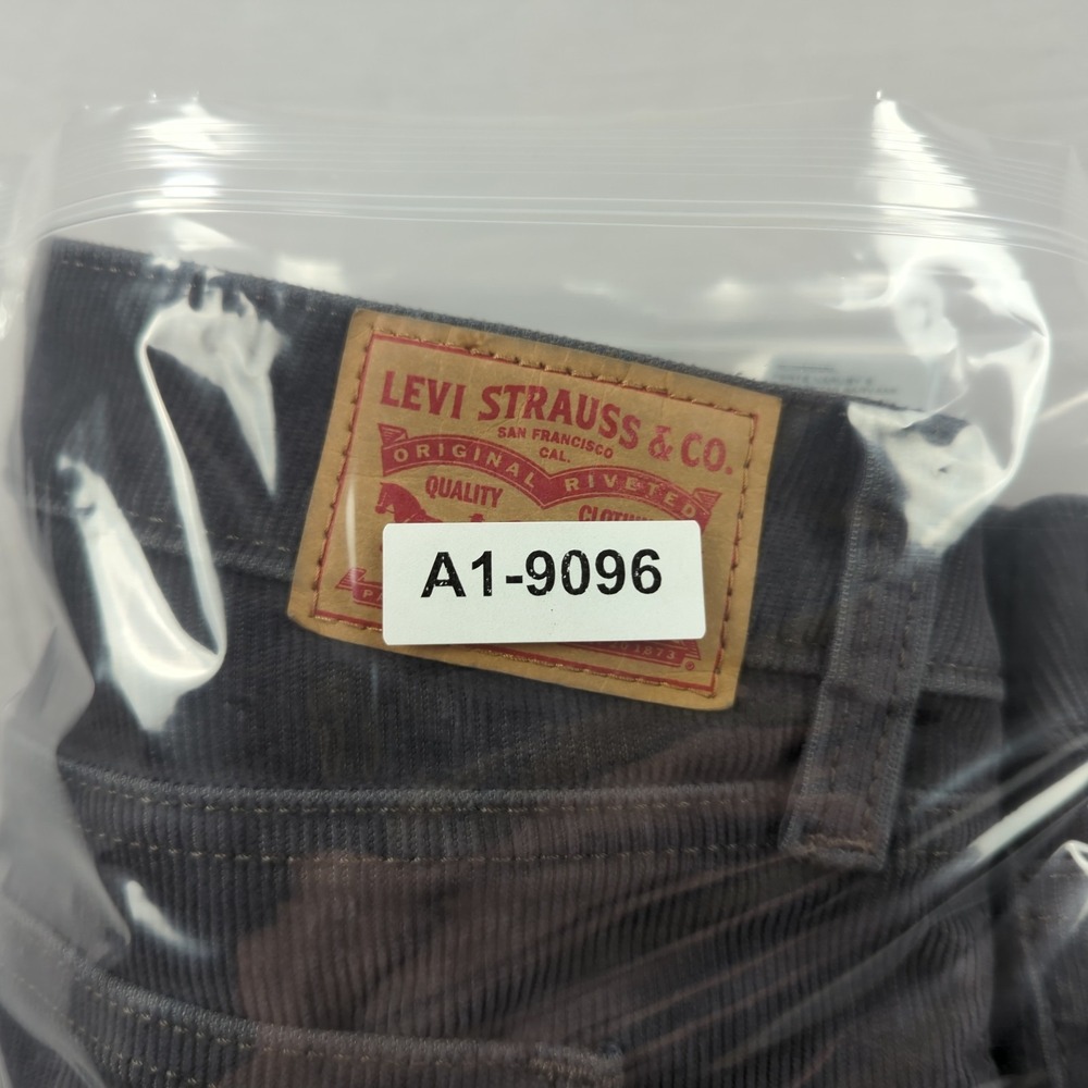 Levis Jeans Womens 31 Black Superlow Boot Cut Corduroy Classic Western Cowgirl - Picture 16 of 16